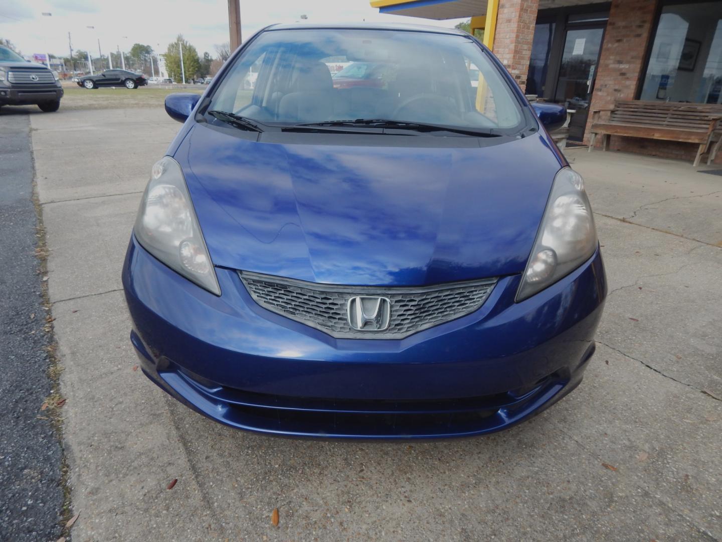 2012 Blue /Gray Honda Fit (JHMGE8H39CC) with an 4 cyl. engine, Automatic transmission, located at 3120 W Tennessee St, Tallahassee, FL, 32304-1002, (850) 575-6702, 30.458841, -84.349648 - Photo#2